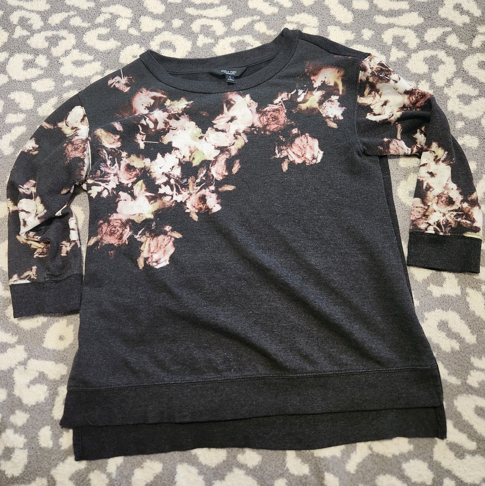 Simply Vera Wang shirt